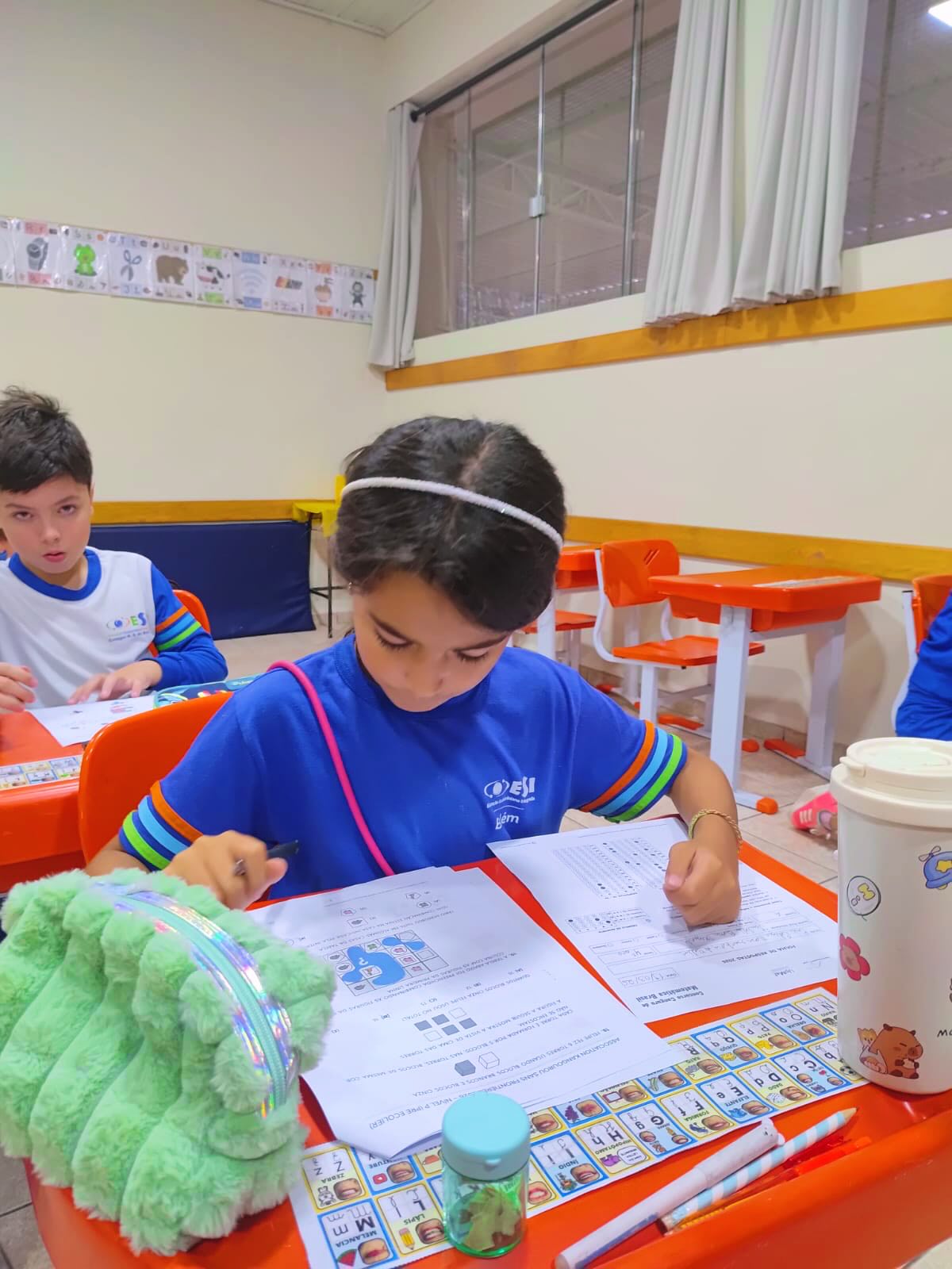 O Concurso Canguru é a maior competição internacional de Matemática do mundo, com desafios que incentivam o raciocínio lógico e tornam a aprendizagem mais envolvente.
Nossos alunos do 3º ao 5º ano também fizeram parte dessa experiência! ✨🩵