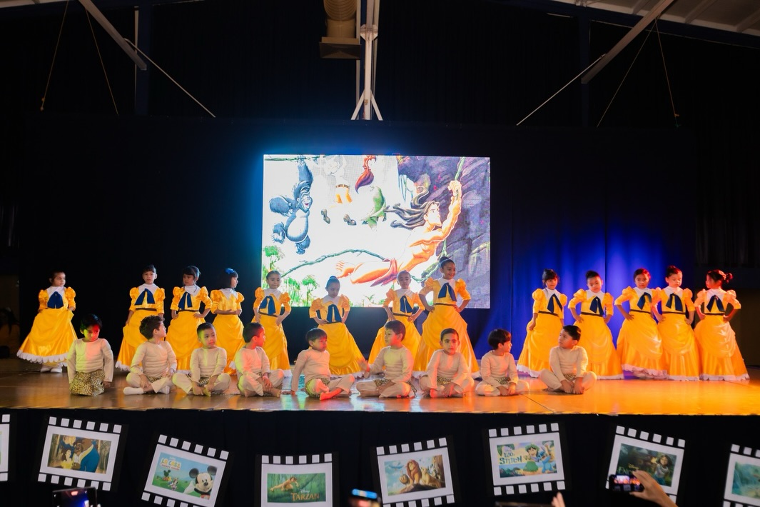 La magia de Disney llegó a nuestro escenario y cada uno de nuestros artistas lució increíble en un festival lleno de alegría, colores y mucho amor a Papá y Mamá🤩💙
Los más pequeñitos nunca dejan de sorprendernos, les compartimos momentos hermosos del festival “Magical Disney” de #Preescolar 2026🥰
#SomosFélix #Festival #EducandoEnValores #ColegioBilingüe