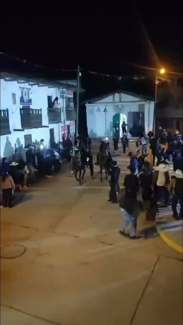 ๐Sta. Cruz de Toledo, Ayambla | Reparten dulces por Fiestas Patrias 2026 #chiletepe ๐Sta. Cruz de Toledo, Ayambla | Reparten dulces por Fiestas Patrias 2026 #chiletepe